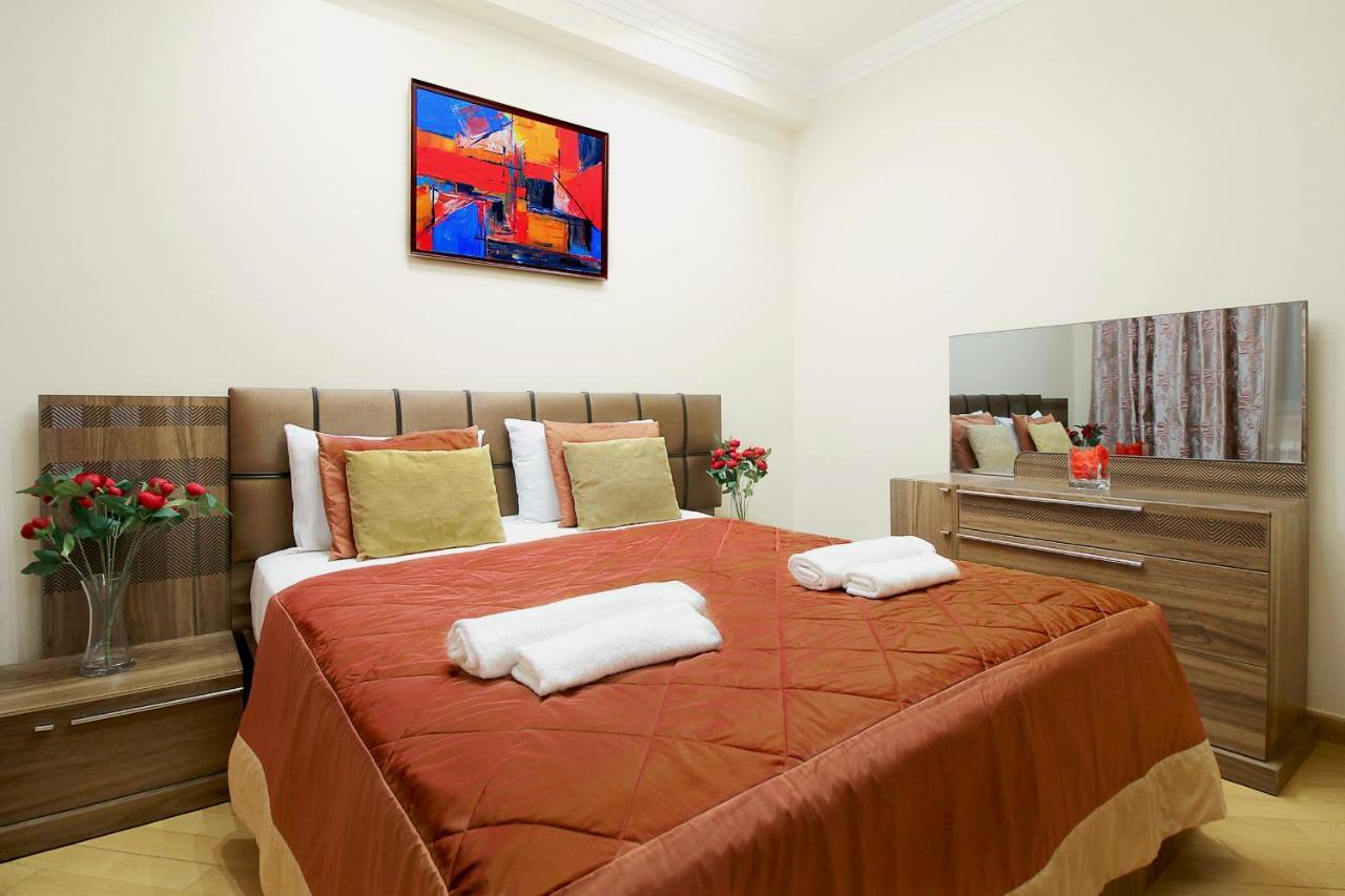 3 Bedroom Apartment Near Republic Square Erivan Dış mekan fotoğraf